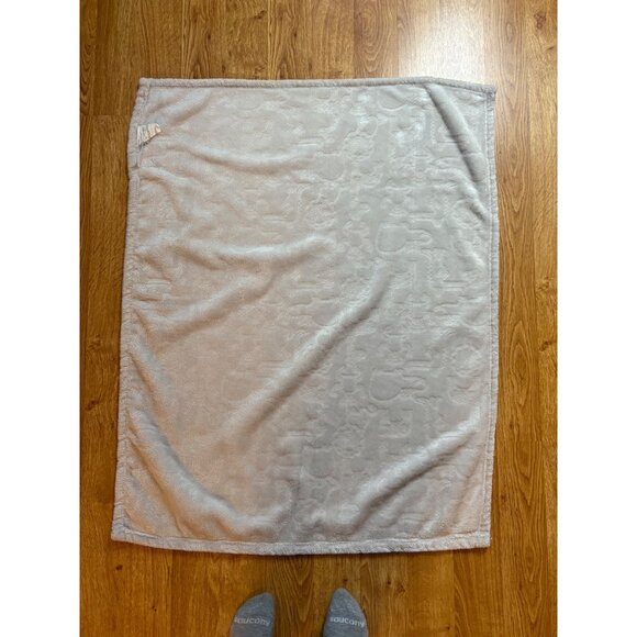 Plush Baby Blanket Embossed Animals Gray Oeko-Tex Certification Giraffe Hippo - Picture 8 of 9